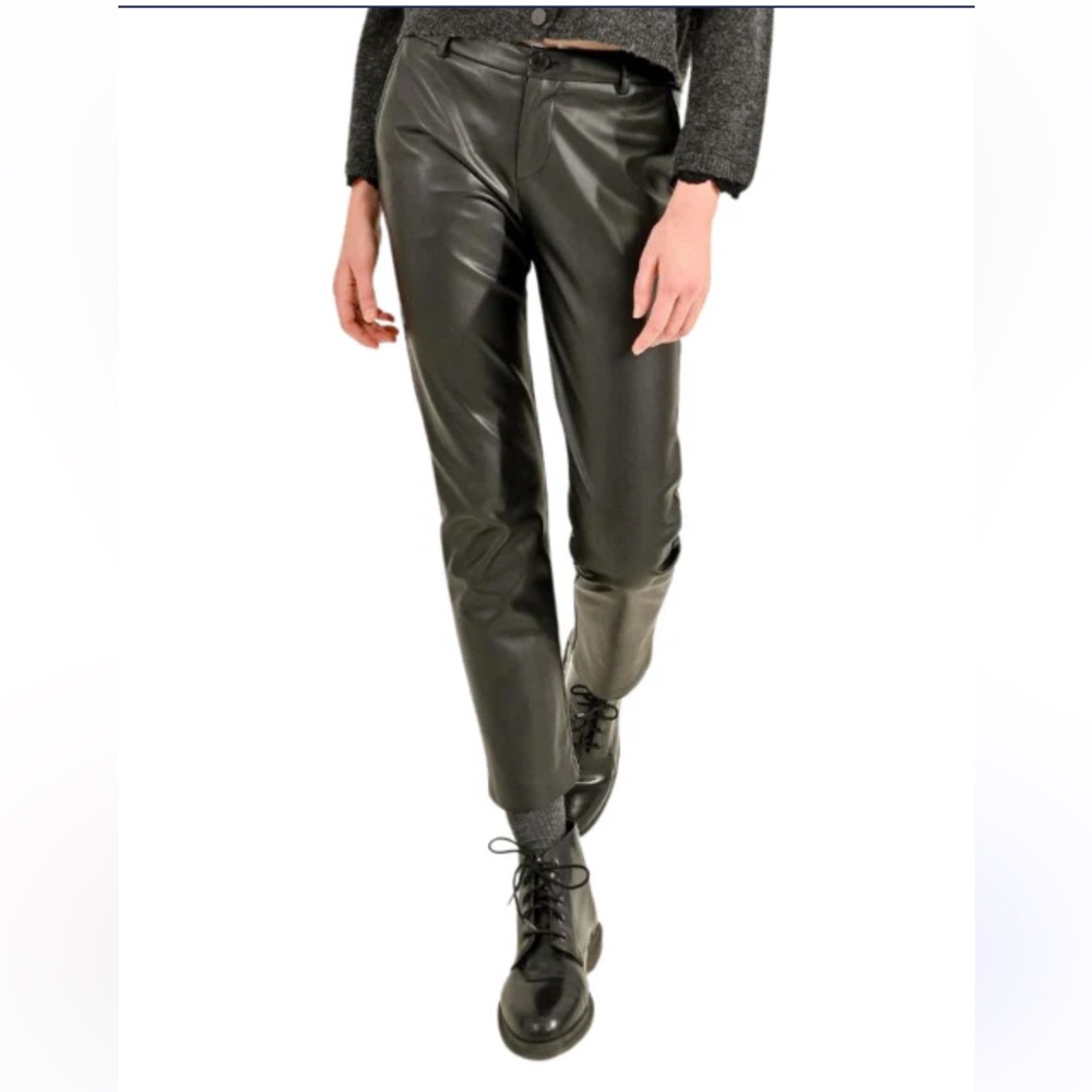 STRAIGHT LEG FAUX LEATHER PANTS